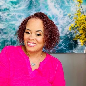 Meet your Posher, Pamela